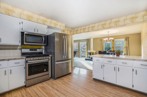 4787 Grenadier Dr, Wyoming MI exterior