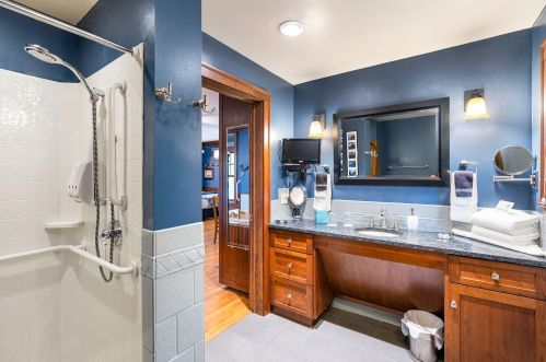 2617 3 St, Duluth MN 55812-1944 exterior