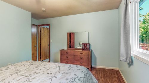 2191 Timberwood Dr, Grand Rapids MI 49508-5047 exterior