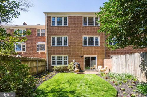 617 Azalea Dr, Rockville MD 20850-2010 exterior