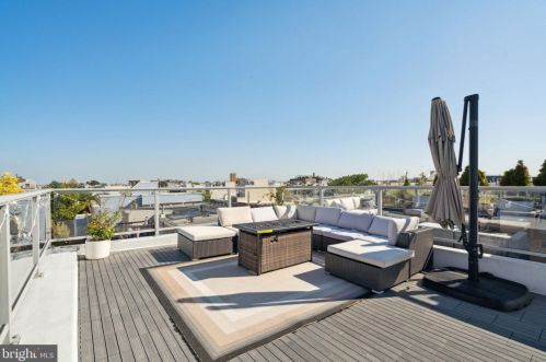 1195 21st St, Philadelphia PA  19146-0028 exterior