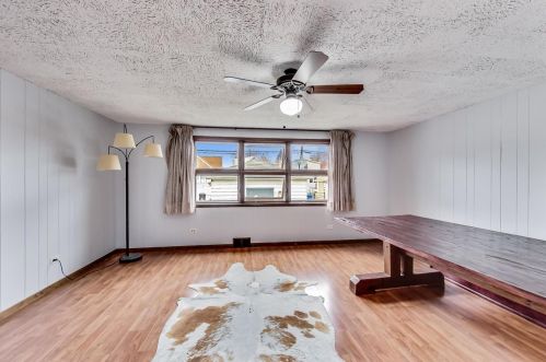 6712 Devon Ave, Chicago IL 60646-3703 exterior