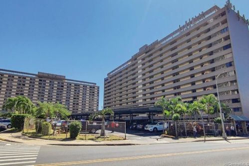 3215 Ala Ilima St, Honolulu HI  96818-2946 exterior