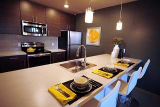 525 Northgate Way, Seattle WA  98125-6106 exterior