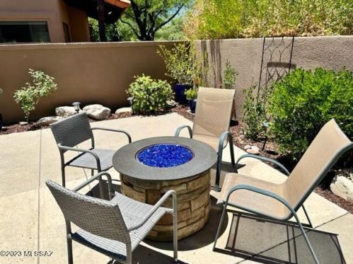 4061 Quiet Moon Dr, Tucson AZ  85718-3427 exterior