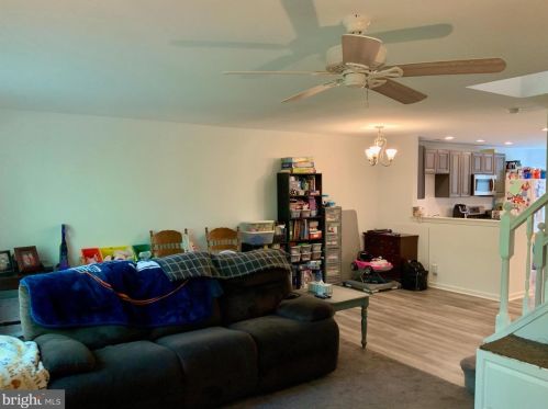 215 Stonebridge Blvd, New Castle DE 19720-6708 exterior