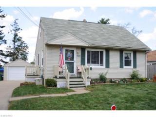 2909 33rd St, Canton, OH 44705-3827