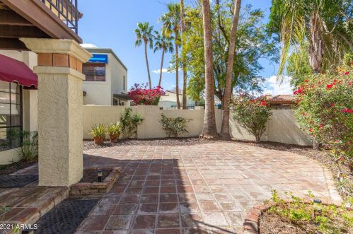 8840 51st St, Phoenix AZ  85044-5773 exterior