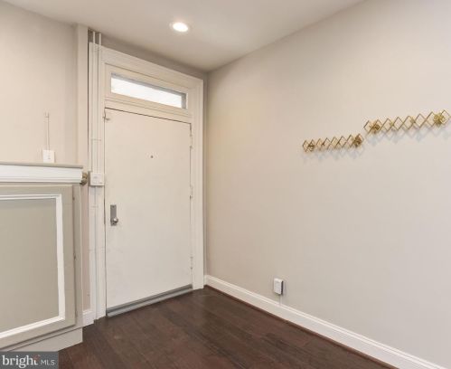 1383 Florida Ave, Washington DC  20009-4807 exterior