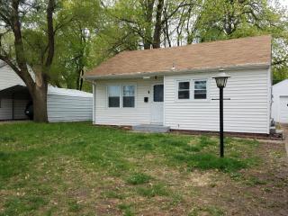 1133 Strait Ave, Topeka KS  66616-1666 exterior