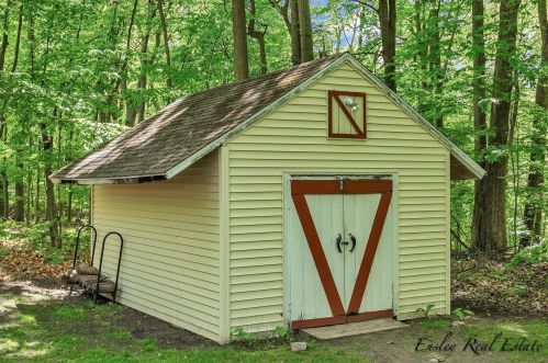 3040 Root Ct, Cedar Springs MI 49319-8153 exterior