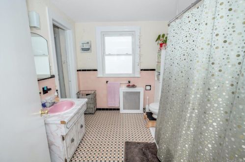 155 Smt Ave, Mount Vernon NY 10550-1503 exterior