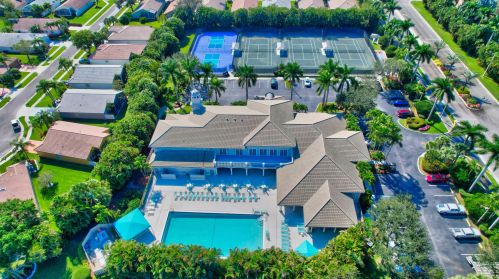 10846 Crystal Ky Ln, Boynton Beach FL exterior