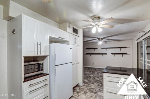 15837 25th Ave, Phoenix AZ  85023-4147 exterior