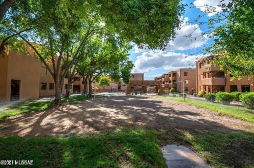 1810 Blacklidge Dr, Tucson AZ  85719-2772 exterior