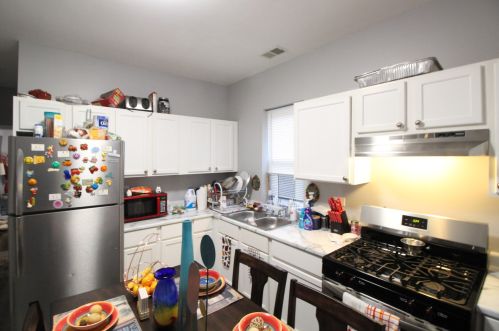 602 Central Park Ave, Chicago IL 60659-3930 exterior