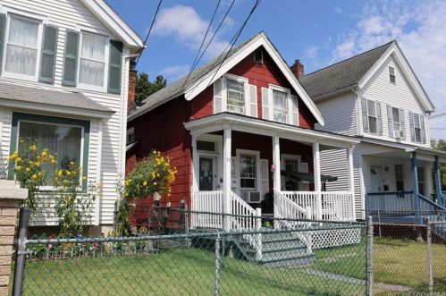 52 Harrison St, Poughkeepsie, NY 12601-2726