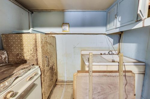 3256 Wilson Ave, Chicago IL 60640-5211 exterior