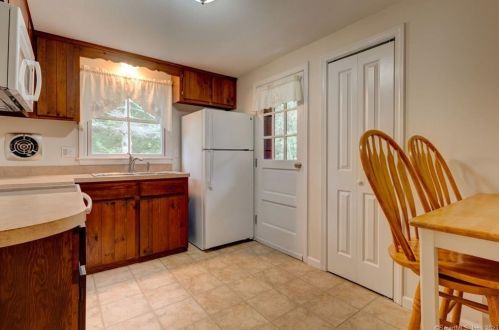 325 Hl Rd, Torrington CT 06790-5834 exterior