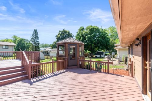 622 Shorewood Dr, Joliet IL 60404-9767 exterior