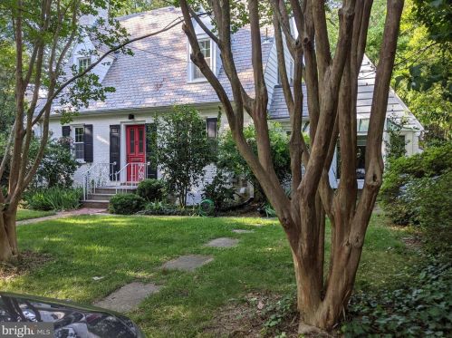 4855 Reservoir Rd, Washington DC  20007-1543 exterior