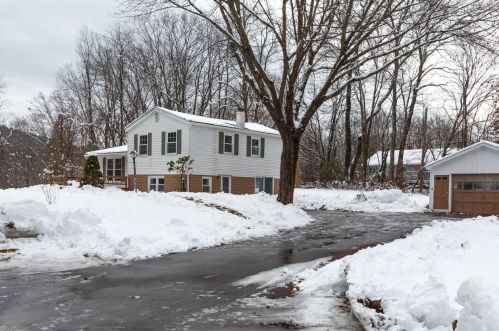 7481 School St, Concord NH  03307-0914 exterior