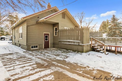 73 Grant St, Cedar Springs MI 49319-5129 exterior