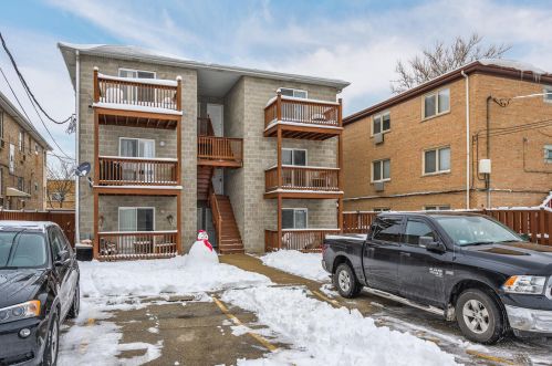 5709 Lawrence Ave, Chicago IL  60630-3397 exterior