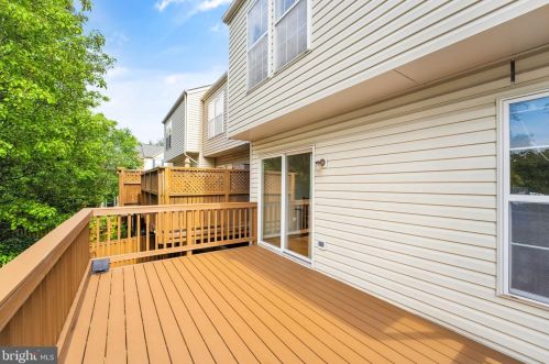 106 Ingle Pl, Alexandria VA 22304-7600 exterior