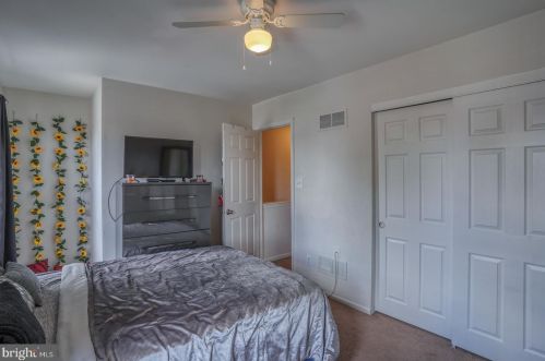 59 Mactavish Ct, New Castle DE 19720-6524 exterior