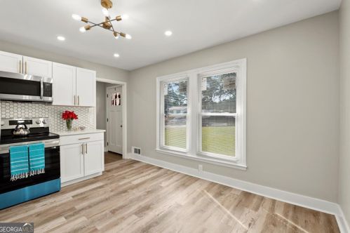 3949 Adamsville Dr, Atlanta GA  30331-3823 exterior