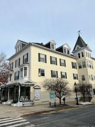 406 Main St, Ridgefield CT 06877-4535 exterior