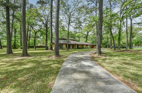 1211 Frst Cv Dr, Humble TX 77339-7504 exterior