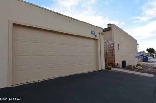 1902 Camino De La Cienega, Tucson, AZ 85715-4127