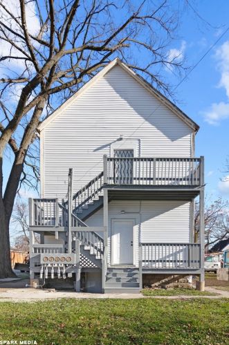 12000 Pr Ave, Chicago IL 60628-6725 exterior