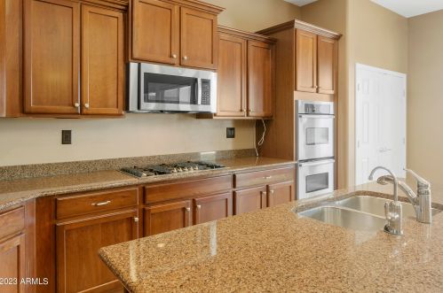 43511 47 Ln, Phoenix AZ 85031-2703 exterior