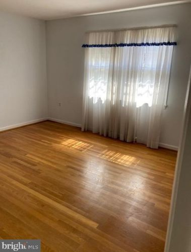 4032 40 Rd, Arlington VA 22207-4805 exterior