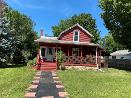 401 Sheldon St, Dowagiac, MI 49047-1354