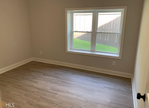 2565 Hawthorne Dr, Atlanta GA 30345-2039 exterior