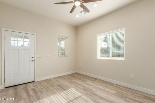 814 1st Ave, Phoenix AZ  85003-1402 exterior