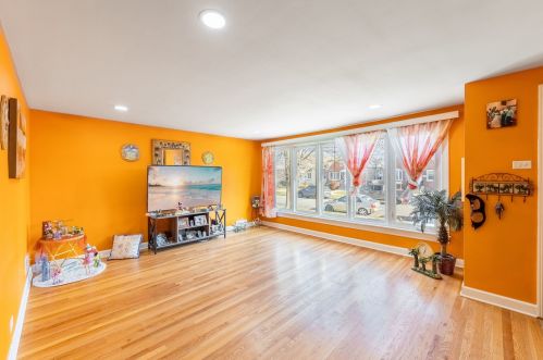 6116 Moody Ave, Chicago IL  60638-4312 exterior