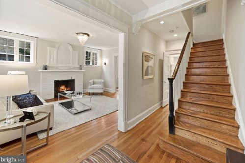 1700 Hobart St, Washington DC 20009-3705 exterior