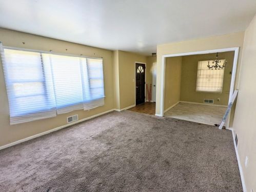 2724 Loghaven Dr, Atlanta, GA 30318-7430