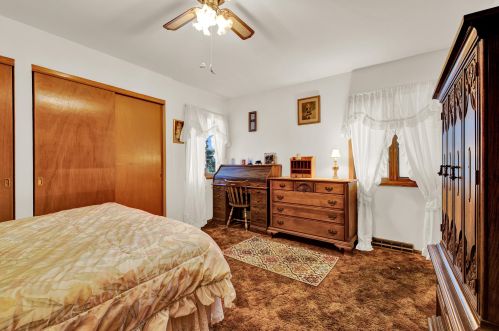 6944 61, Milwaukee WI 53223-5404 exterior