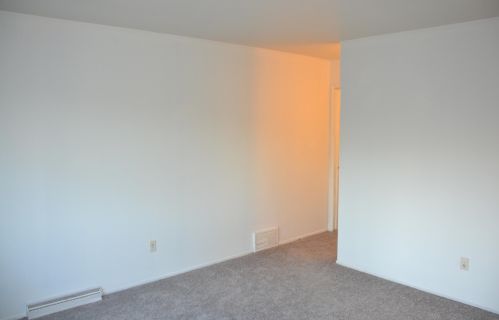 6267 Prt Ave, Milwaukee WI 53223-4120 exterior