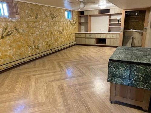 632 5 St, Manitowoc WI 54220-3935 exterior