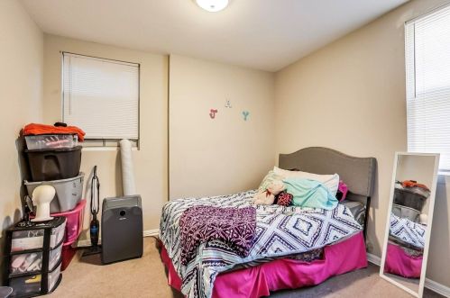 4236 Champlain Ave, Chicago IL  60653-2924 exterior