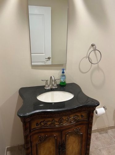 1240 Crescent St, Pittsburgh PA  exterior