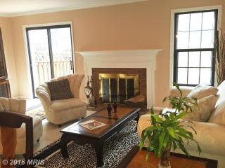 5456 Barrister Pl, Alexandria VA  22304-1900 exterior