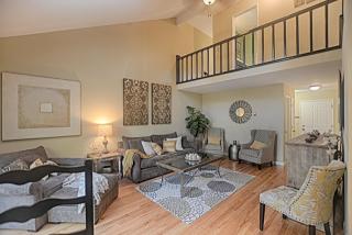 4320 Clares St, Capitola, CA 95010-2048